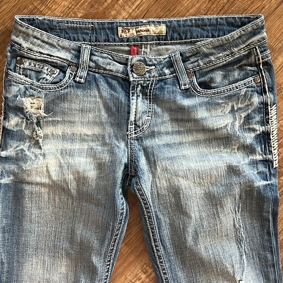 BKE “Sabrina” 27 x 31 Bootcut, Low rise denim - Picture 3 of 6